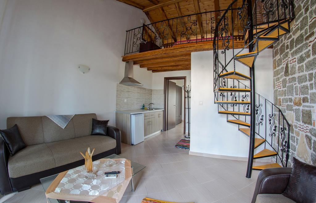 Theano Apartments Sarti Exterior foto